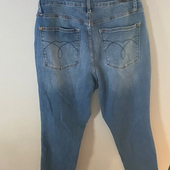 Judy Blue Women's Distressed Blue Skinny Jeans - Picture 8 of 9